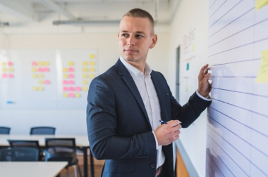 How to Become an Effective Scrum Master: A Step-by-Step Guide